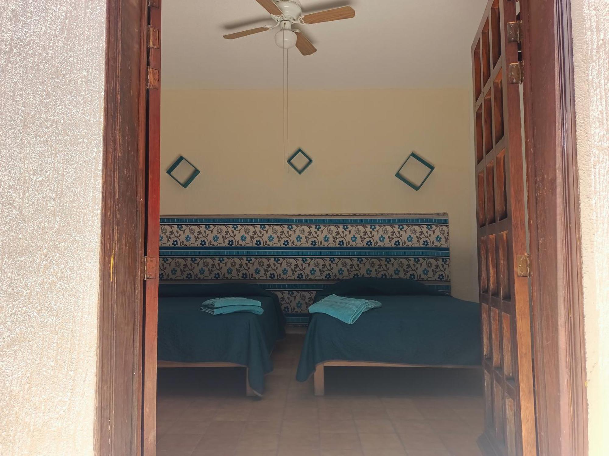 Gasthaus Casona Luciernaga-Casa De Huespedes León Exterior foto